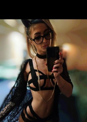 Проститутка Каролина